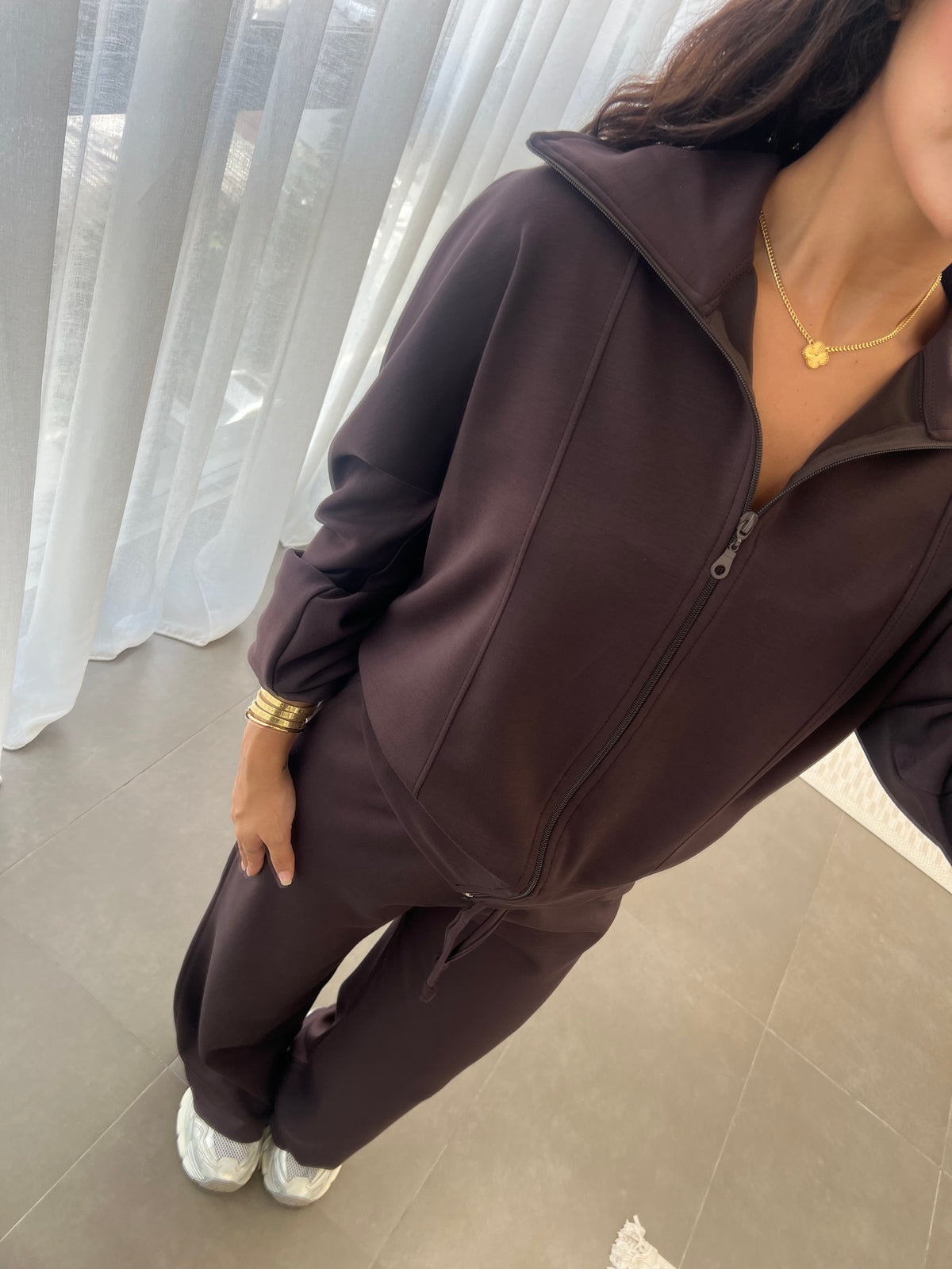 Elena set