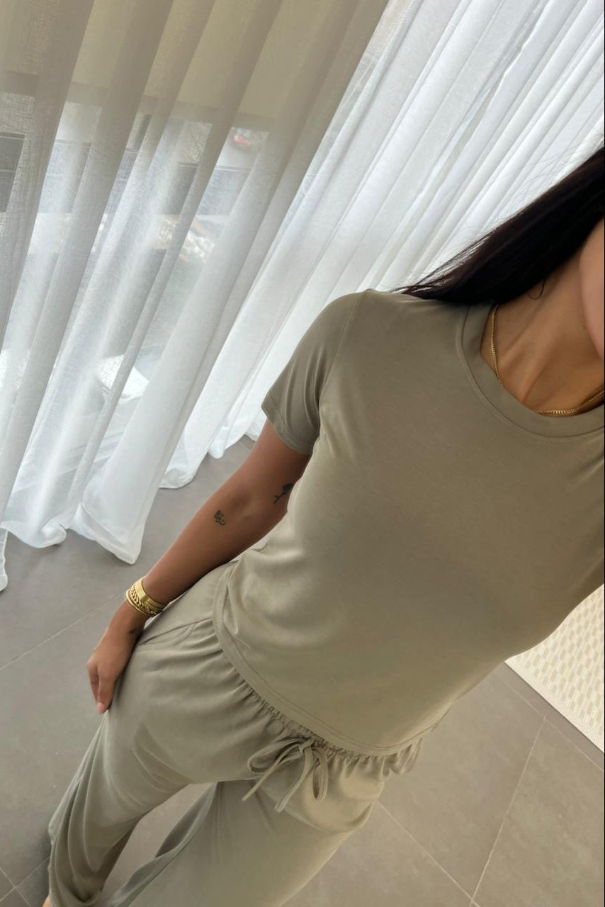 Reva set