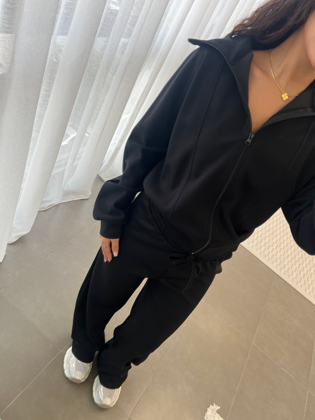 Elena set