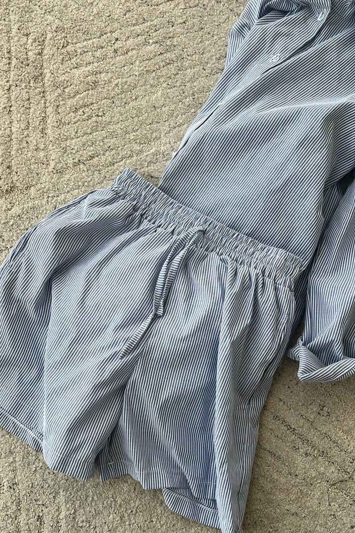 striped set short